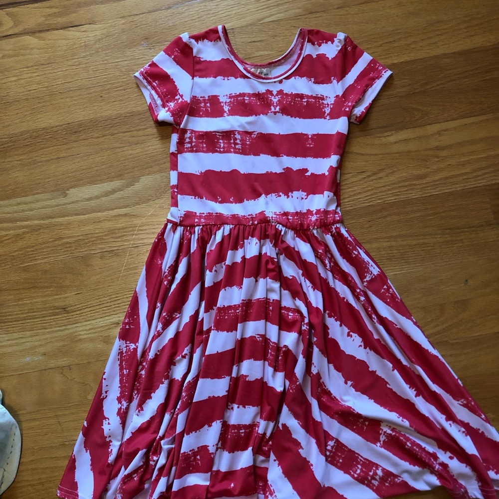 Dot Dot Smile, cool material, short sleeve, size 8/10